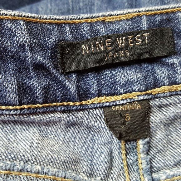 Nine West Jeans Straight Leg Jeans Sz 6 Distressed - Picture 8 of 9